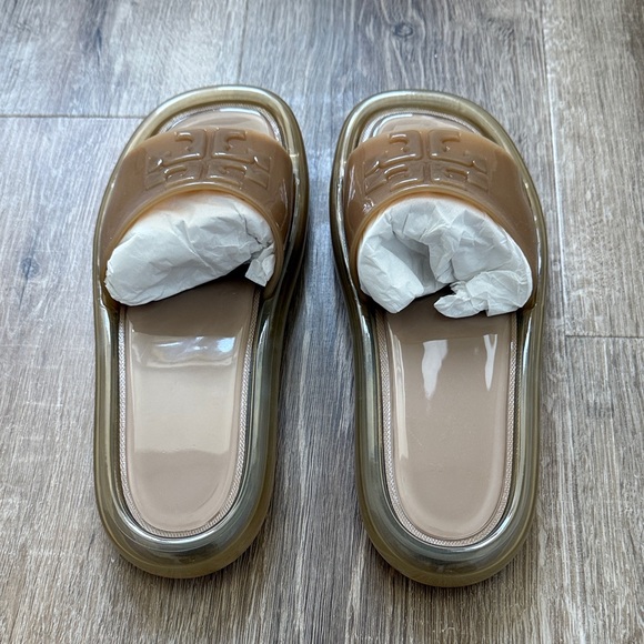Tory Burch Stylish Tan Jelly Slide Sandals - Picture 3 of 5
